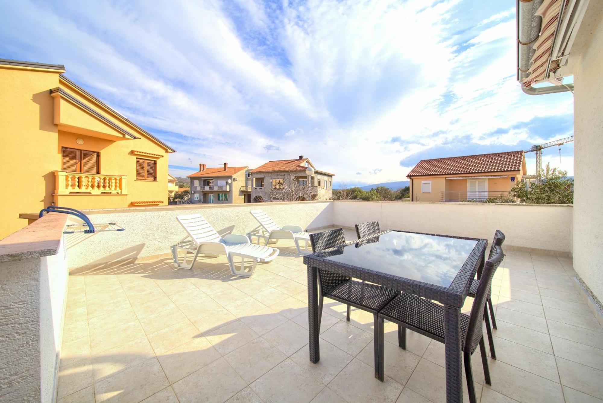Apartments Braut Krk Кърк Екстериор снимка